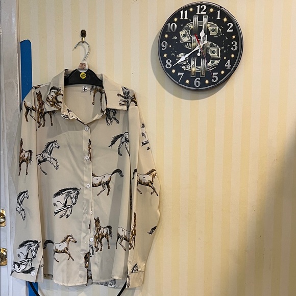 #1078+ Women Horse Print Shirt - Button Down Shirt (color Cream ) - Picture 3 of 6